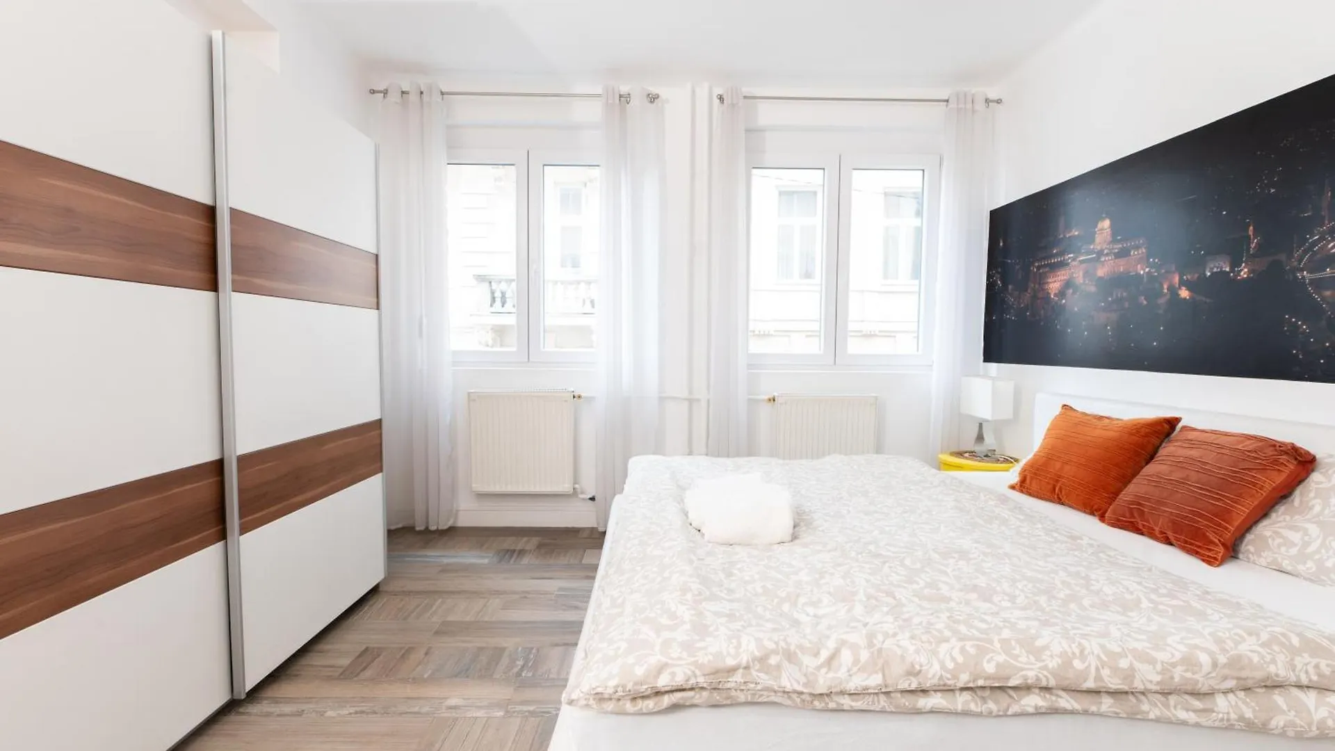 公寓 Superb Location & Chic Suite W' 2Bedroom 布达佩斯